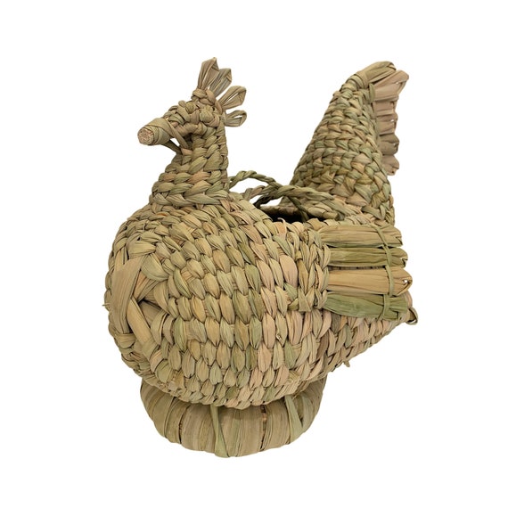 Hand Woven Hen-shaped Egg Basket for Gathering Fresh Eggs Chuspata bulrush  Fiber Made in Mexico by Skilled Michoacán Artisans 