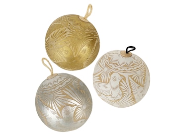 Hand Carved Jicara Gourd Ornaments from Oaxaca, Mexico in Silver, White and Gold (Sold Individually)