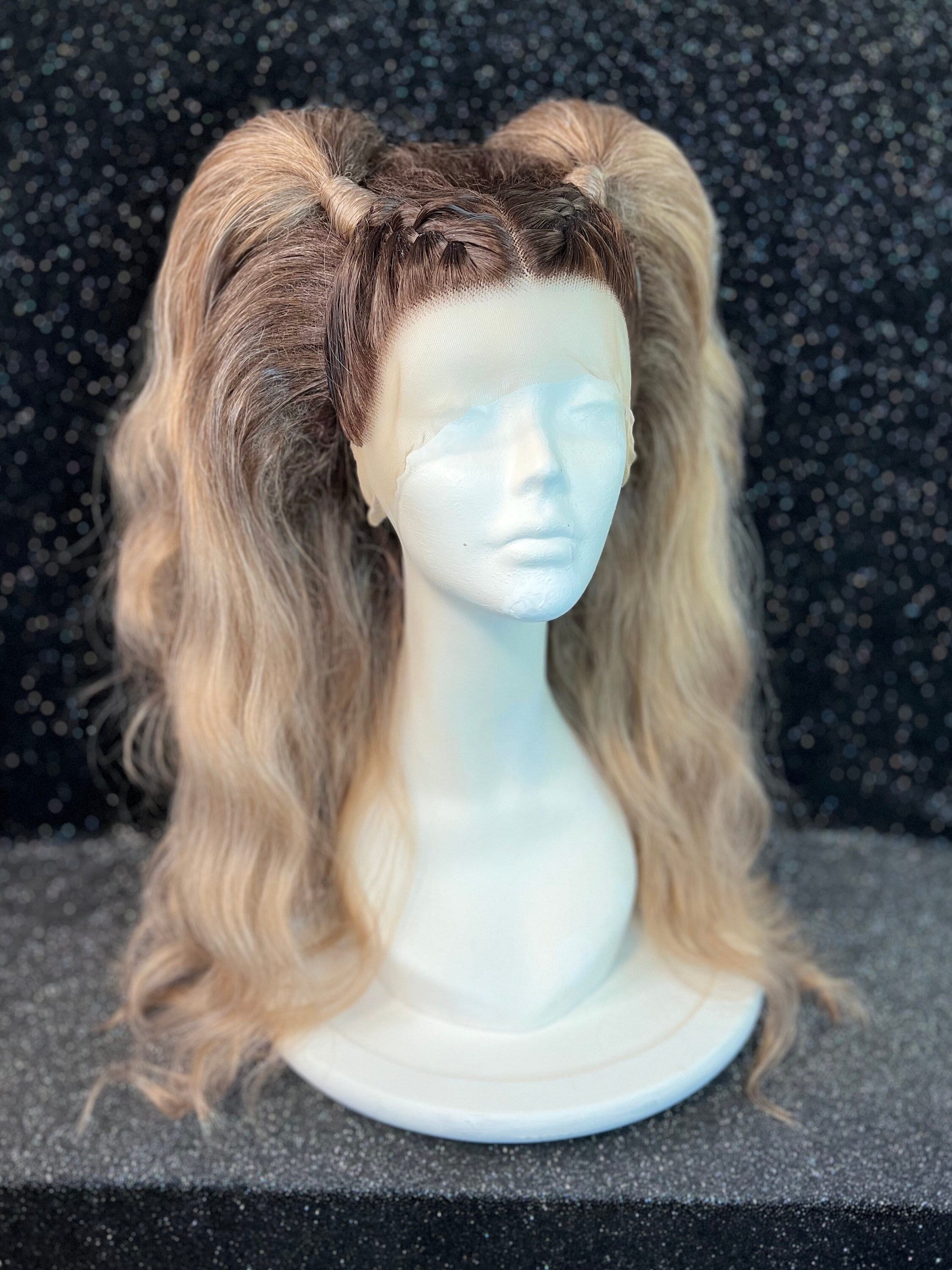 Short blonde 2024 pigtail wig