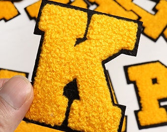 新品 イエロー シェニール 刺繍文字 アイロン接着パッチ、DIY 衣類 名前 衣類 ジャケット 帽子 アクセサリー 文字 2.75 インチ 2311701