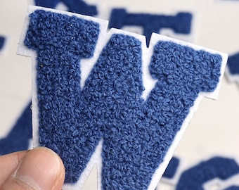 Parches bordados con letras de chenilla azul, parches termoadhesivos con letras universitarias, monogramas para hacer uno mismo, accesorios para ropa, sombreros y bolsos, 2,75" 2310263