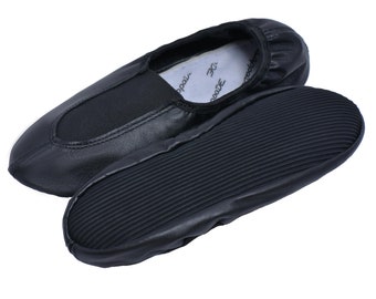 Vaulting shoes Gymnastic shoes with black rubber sole