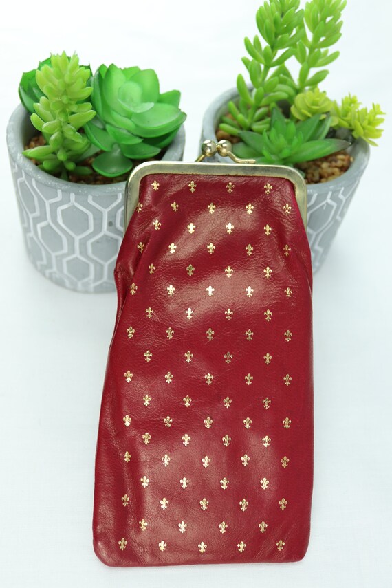 Vintage leather coin purse, old metal and fleur-de-ly… - Gem