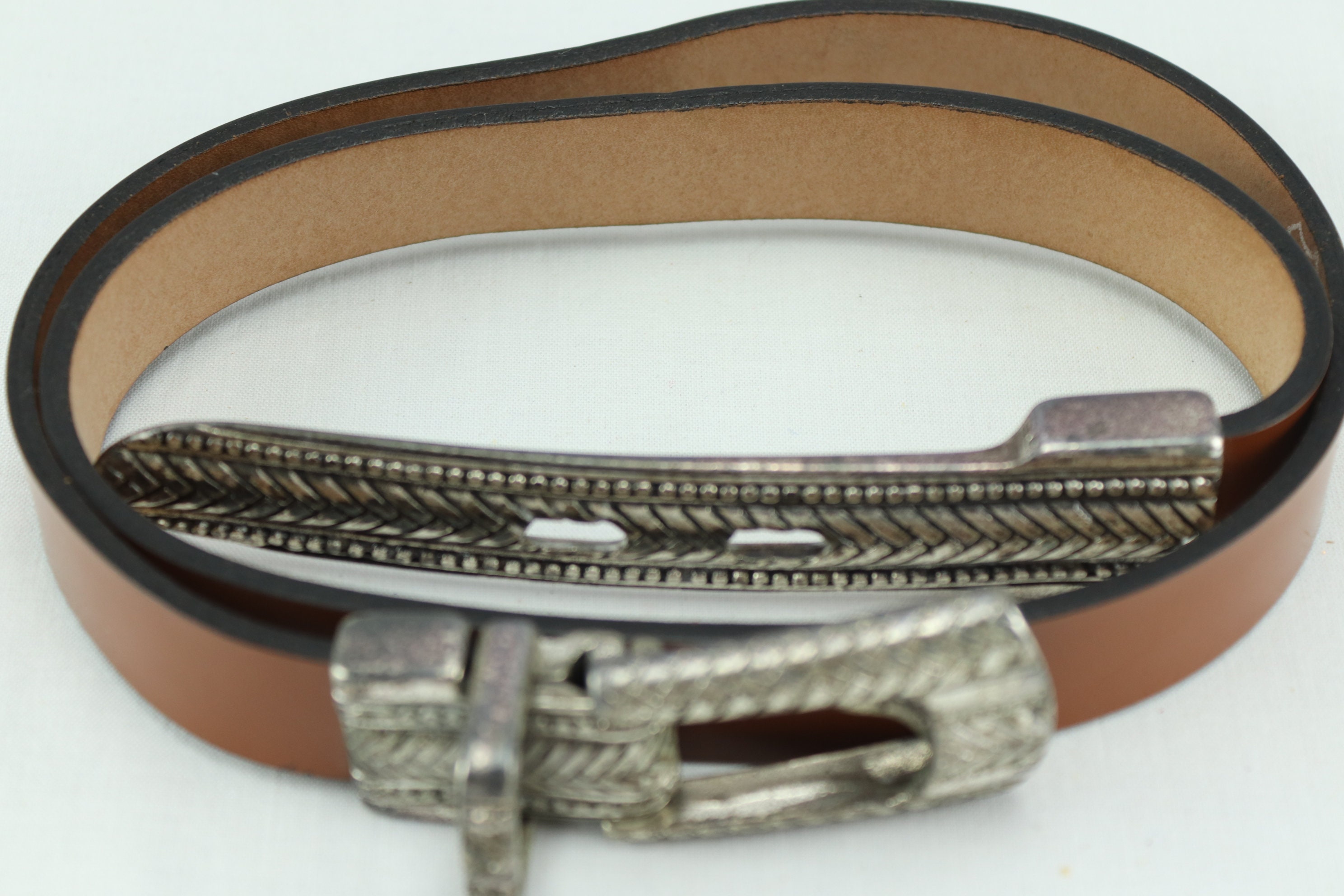 RENZA ヴィンテージレザーベルト（女性・男性兼用）、シルバーメタル