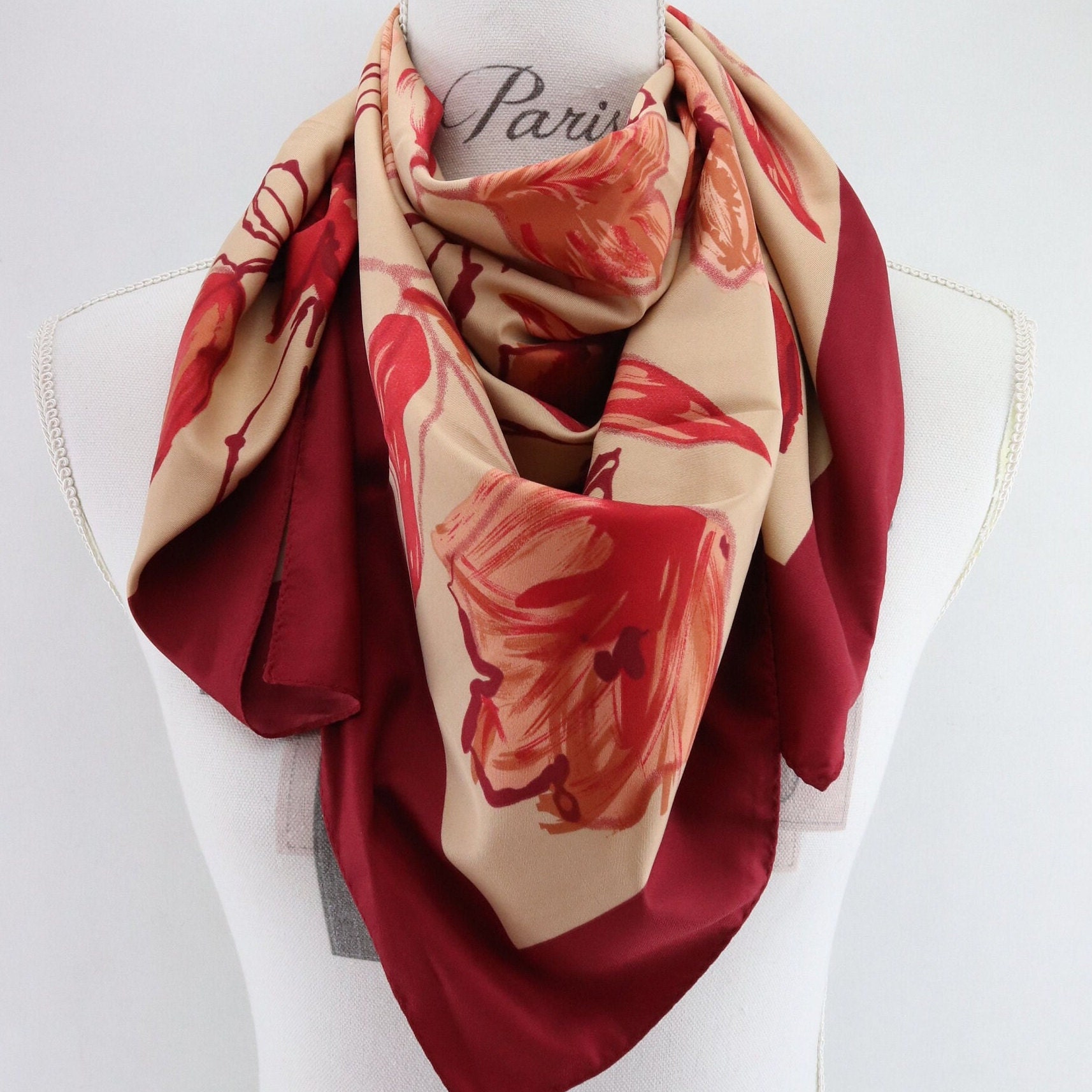 Coiffures avec Foulard pour Cheveux Courts : Idées Faciles et Tendance