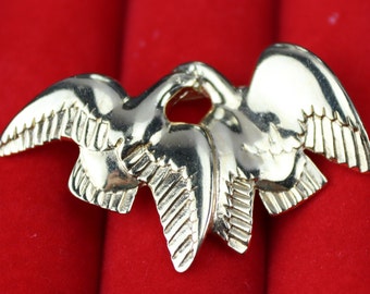 Vintage gold-plated Nina Ricci brooch, authentic Nina Ricci brooch, women's brooch, dove brooch, Mother's Day gift, beautiful brooch