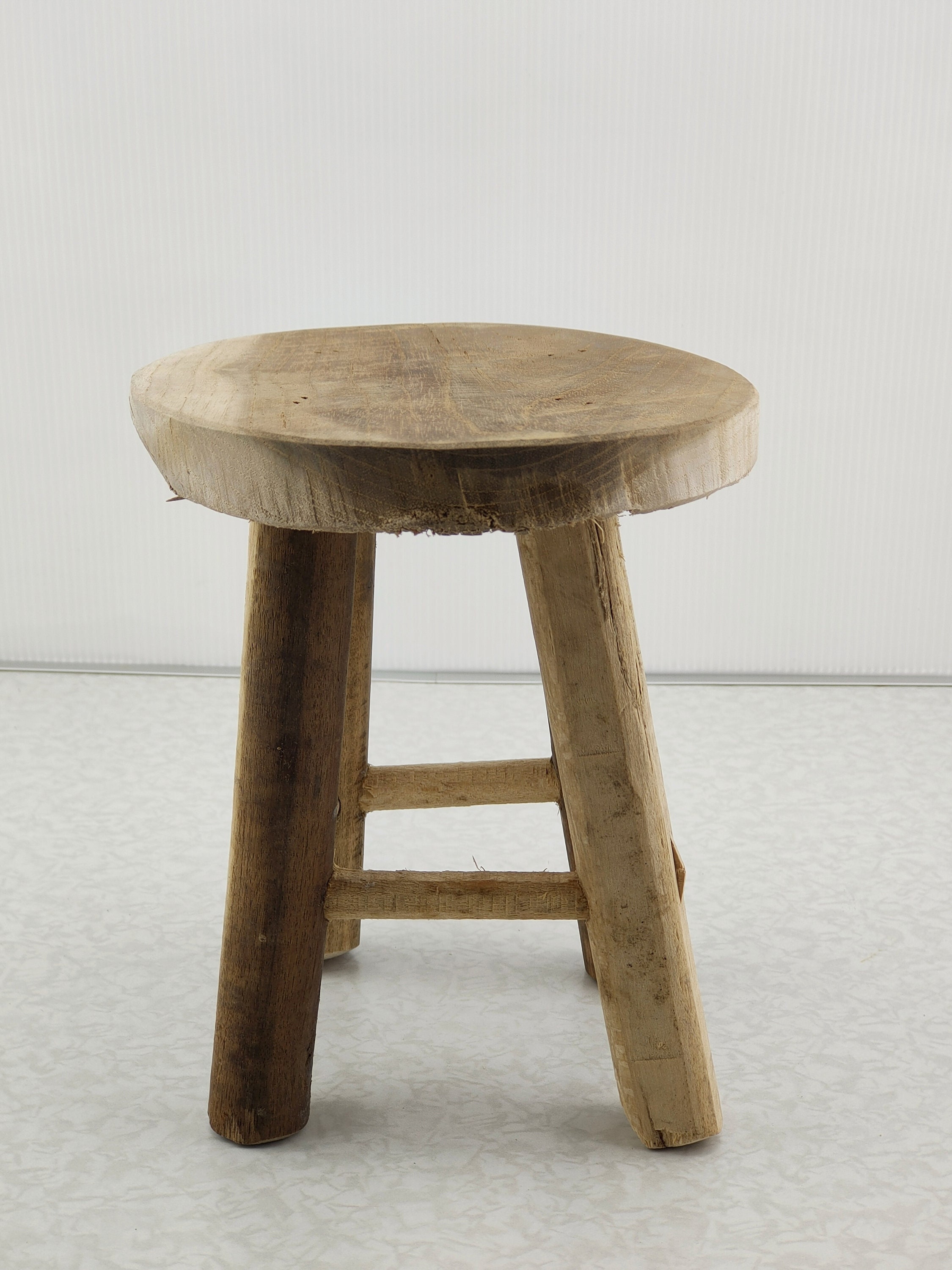 Tabouret Artisanal Fait Main Rond en Bois, Sellette Porte Plante Main