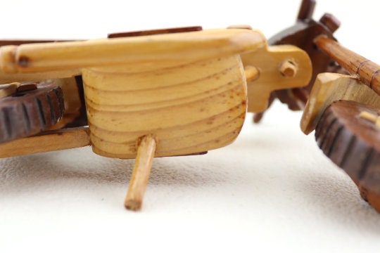 Figurine décorative vintage maquette moto en miniature en bois