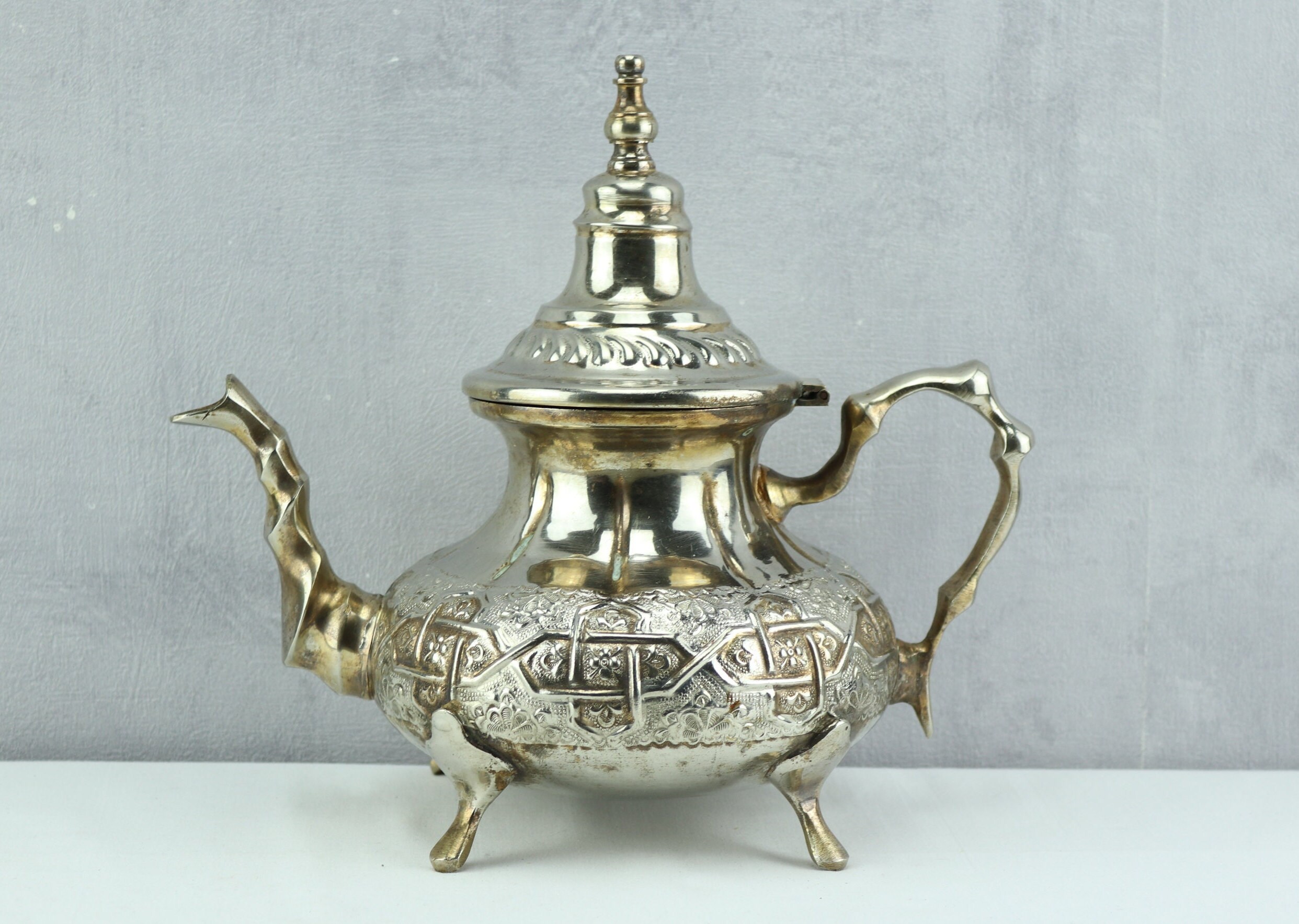 Silver Artisanal Oriental Teapot, Old Handmade Moroccan Teapot, Moroccan Teapot, Moroccan Table
