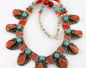 Silver necklace, unique necklace in turquoise and coral from Nepal, ethnic tribal jewelry, gifts for wife, Tibetan tribal medallion
