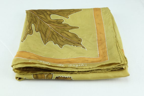 Rare vintage women's scarf in real silk Yolande d… - image 1