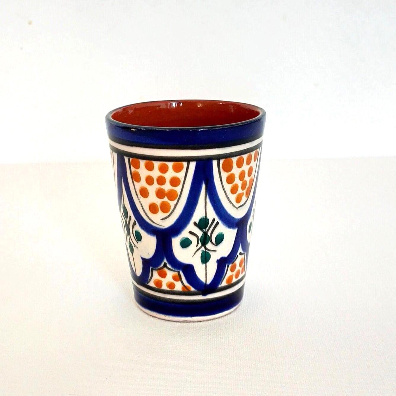 Ensemble de figurine et 2 gobelets en terre cuite 7.5 cl faits main