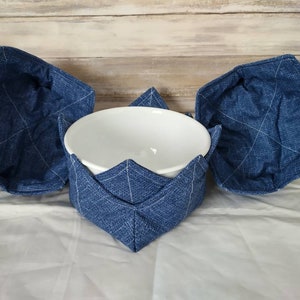 Single, Set 2 or 4 Reversible Microwave Bowl Cozies, Ice Cream Cozy, Soup Bowl Cozy, Quilted Hot Pad, Great Gift, Blue Linen Look