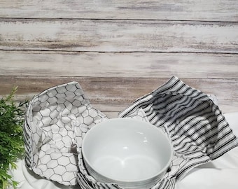 Reversible Bowl Cozy: Black Ticking and Chicken Wire Quilted Hot Pad