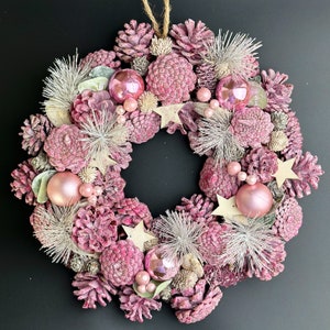 Christmas wreath with balls and pine cones, Christmas door wreath, winter wreath with balls, front door wreath, door decor, festive decor