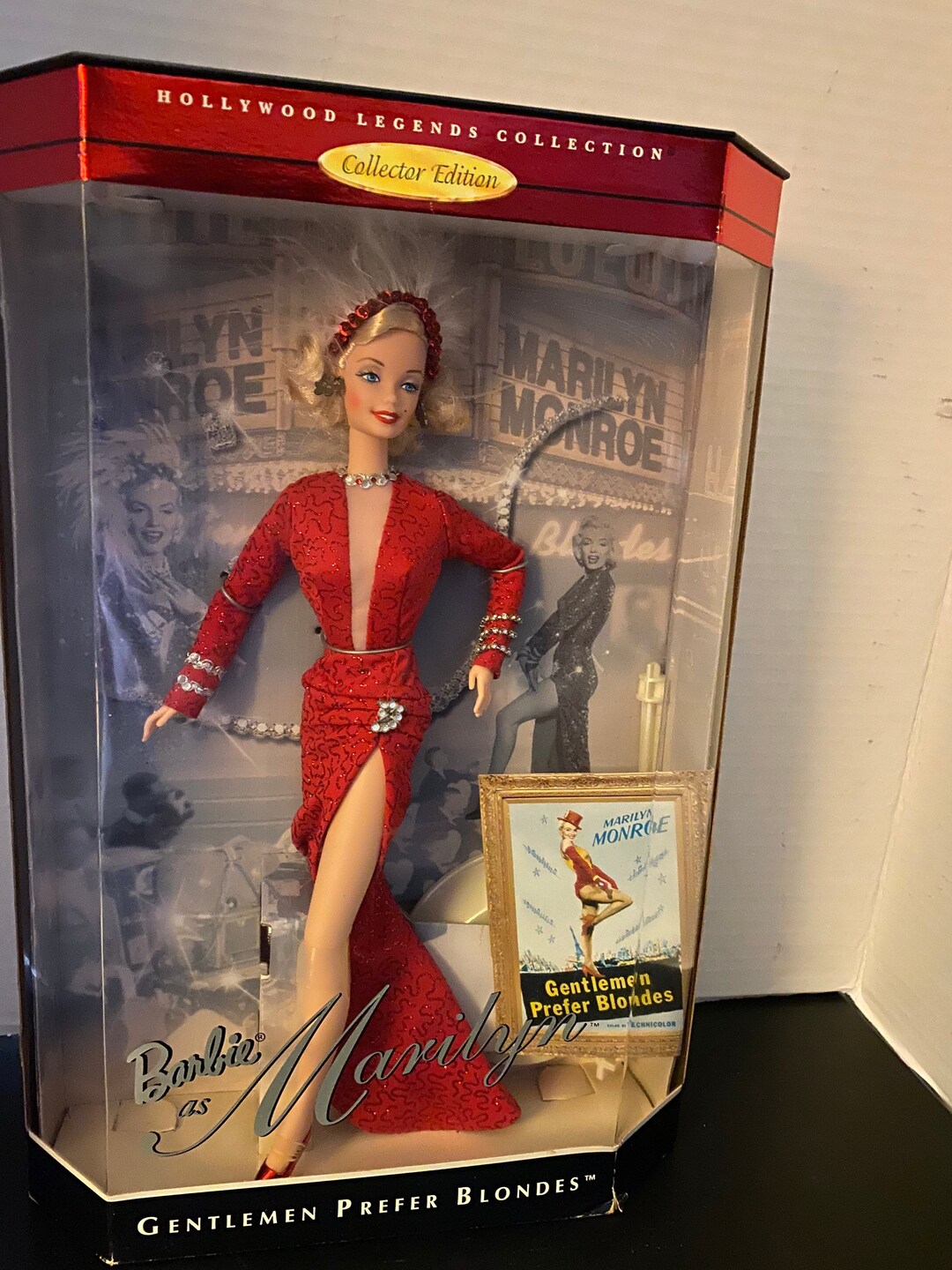 Year 1997 Barbie Collector Edition Hollywood Legends Collection 12 Inch  Doll - MARILYN MONROE in Gentlemen Prefer Blondes with Necklace and Earrings
