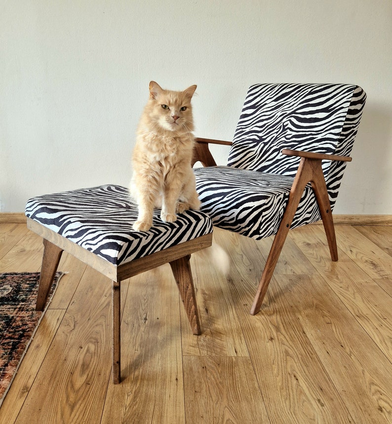 Zebra Mid Century Sessel und Ottomane Set, Vintage Lounge Möbel Set handgefertigt, Akzentstühle, kleiner bequemer Sessel für Wohnzimmer Bild 3