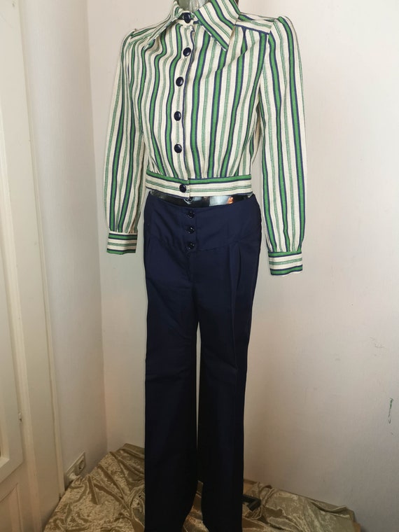 Two-piece blouse and trousers