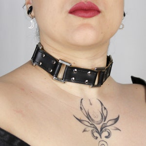 Buckle adjustable leather choker with rivets and silver hardware for woman