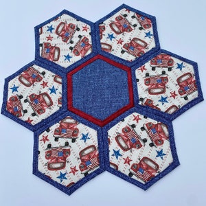 Fourth of July/Patriotic/Red White and blue/antique truck centerpiece/table topper/quilted/Memorial Day