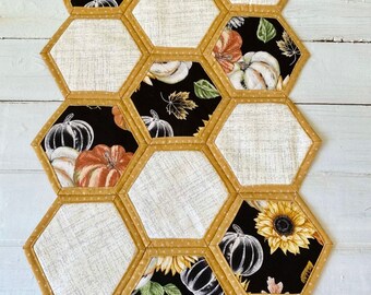 Quilted Fall Table Runner: Sunflower, Pumpkin, Leaf Decor
