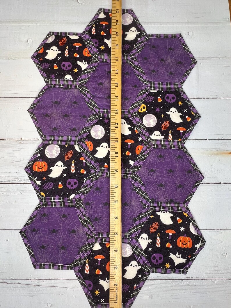 Handmade Quilted Halloween Table Runner: Bats, Spiderwebs, Pumpkins - Etsy