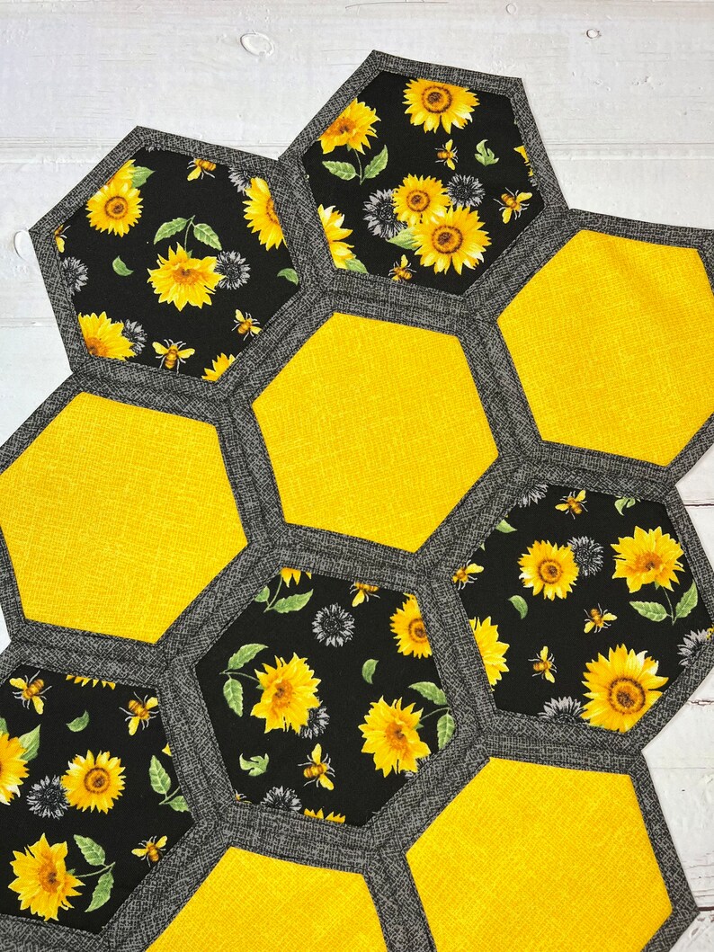 Handmade Quilted Sunflower Table Runner: Farmhouse Fall Decor - Etsy