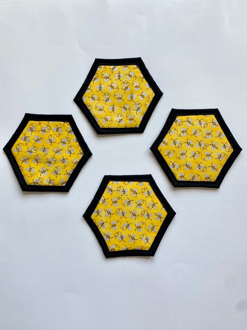 Bee decorcoastersquiltedmug rugspringyellow coasters