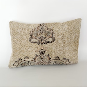 Unique Pillow Cover 16x24, Decorative Pillow, Kilim Cushion Cover, Home Decor, Vintage Pillow, Antique Pillow, Kilim Pillow For Couch