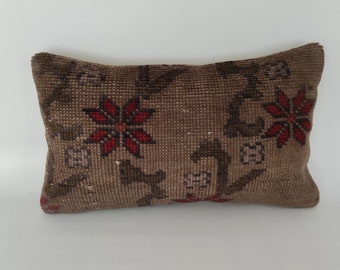 Handmade Pillow Cover 12x20 -Decorative Pillow -Turkish Kilim Pillow -Vintage Pillow -Kilim Pillow Cover -Antique Pillow -Embroidered Pillow