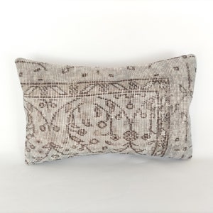 Vintage Kilim Pillow, Ethnic Pillow, Lumbar Pillow Cover 12x20, Sofa Cushion, Turkish Rug Pillow, Bench Cushion, Embroidered Pillow Case