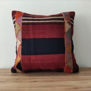 Antique Pillow Cover 18x18 -Decorative Pillow -Handwoven Pillow -Turkish Kilim Pillow -Ethnic Pillow -Textured Pillow -Vintage Kilim Pillow