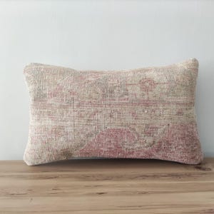 Handwoven Kilim Pillow Cover 12x20 -Decorative Pillow -Striped Pillow -Vintage Pillow Cover -Turkish Pillow -Boho Pillow -Pillow For Couch