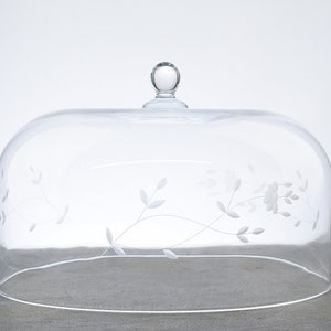 Beautiful Glass Dome Cake Cover With Engraved Flowers Tall 28 Cm
