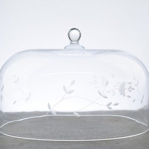 Beautiful Glass Dome / Cake Cover With Engraved Flowers Tall 28 cm x 29 cm