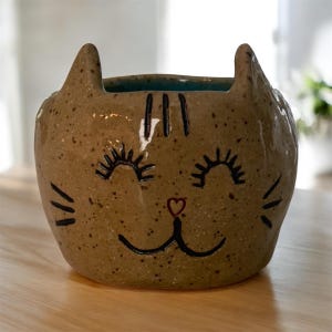 Tiny Cat Ring Dish | Handmade