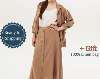 Maxikjol med knappar i linne i grönt, vitt, blått, rosa och andra färger. Tillverkad av 100 % stentvättat naturligt linne.