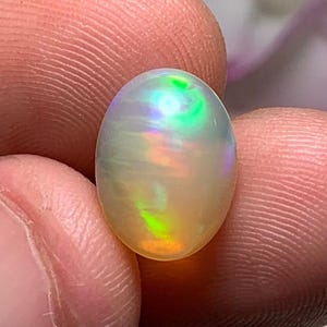 Natürlicher weißer Opal Loser Edelstein Ovale Form Opal Feuer Cabochon Glatter Welo Feuer Opal Stein Heilstein Kristall Opal Äthiopischer Feuer Opal Stein