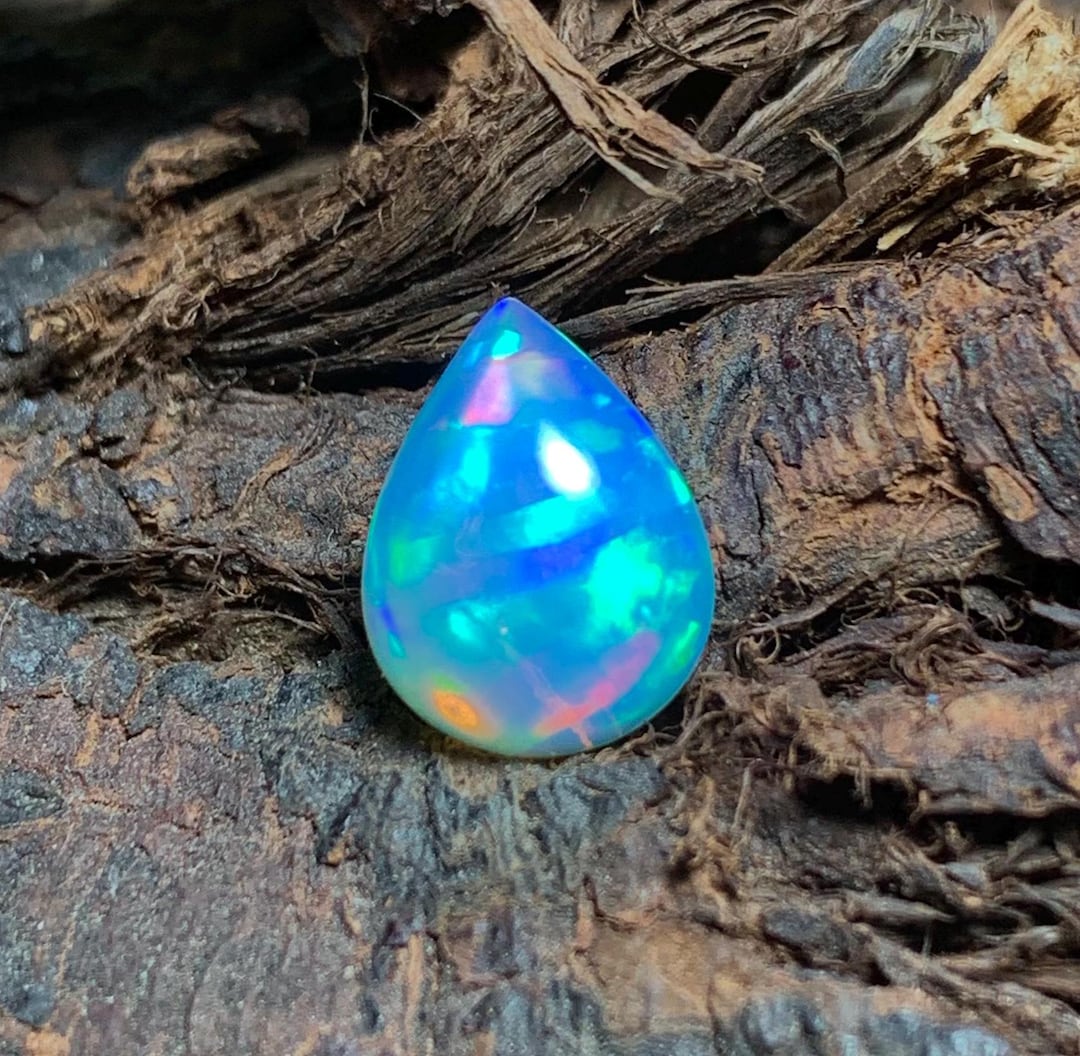 Cabochon D'opale éthiopienne De Qualité AAA 13,9 X 7,5 X 4,9 Mm Cabochon D'opale éthiopienne Naturelle Opale Multi Feu Pour La Fabrication De Bijoux, 13,9 X 7,5 X 4,9 Mm, Pierre, Opale