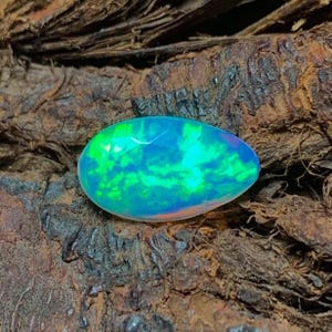 1.10 Karat Echter Natürlicher Äthiopischer Opal Facettierter Scheiben Edelstein - AAA Grade Multi Feueropal Rosenschliff - Loser Welo Opal Stein