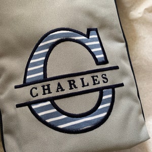 Personalized embroidered duffel sports bag Rayures bleues