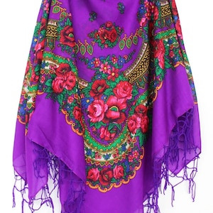 Babushka Scarf with Tassels Ukrainian Shawl Russian Platok Floral Folk Fabric 125x125 cm (49x49 inch)
