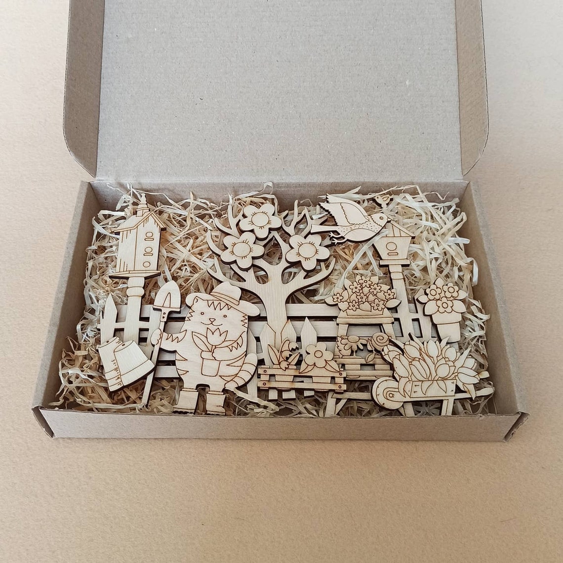 Blank Craft Kit Laser Cut Wooden MDF 3D Craft Kit Cat Gardener Scene