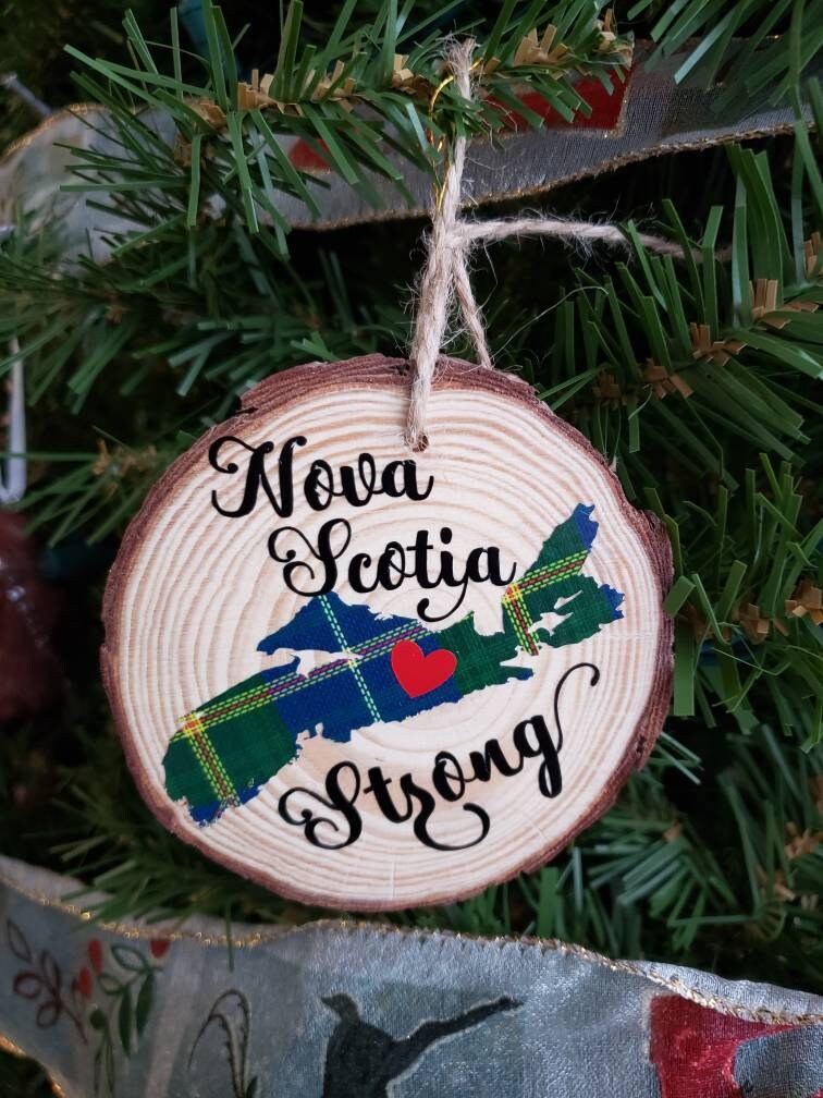Nueva Escocia Fuerte adorno de corte de madera NS Fuerte | Etsy