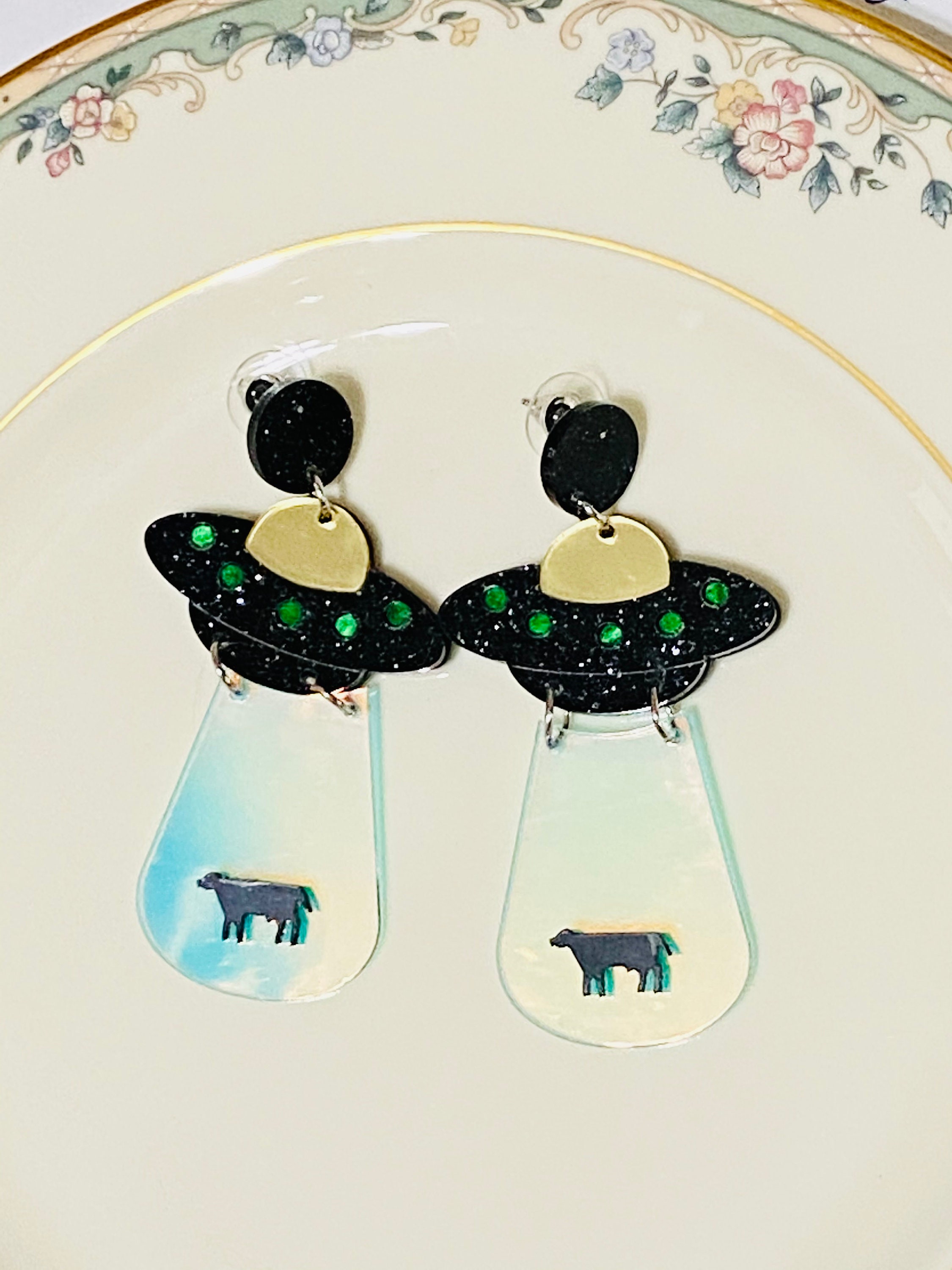 Ufo cow earrings Clearance