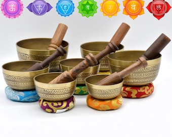 Set di 7 ciotole tibetane Natura Kasa - Ciotole artigianali per l'equilibrio dei chakra con custodia per il trasporto - Piatti Tingsha - Regalo per la terapia del suono - Ciotole in bronzo