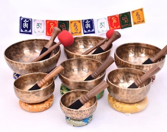 Set di campane tibetane tibetane sintonizzate con 7 note sui chakra da 5 a 10 pollici, meditazione curativa completa e terapia del suono con cuscini a martello - Yoga