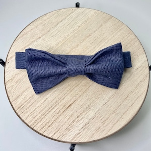 Pajaritas / Clip de pajarita / Pajarita de lino / Pajarita de bebé azul marino / Pajarita de bebé / Pajarita de bebé / Pajarita para niños pequeños / Correa para el cuello / Monograma