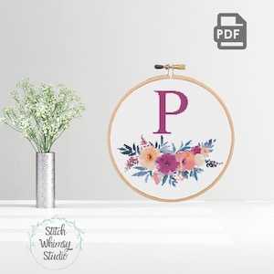 Letra P Monograma Inicial Multicolor Buquê Botânico Floral Inicial Contado Padrão de Ponto Cruz PDF Download Digital a1008