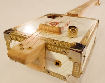 3 String Fretted akustisch/elektrisch Zigarren Box Gitarre.  "Monte Cristo" Box.